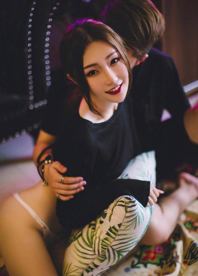 今晚正版一肖一码中持_: 引导趋势的事件，哪个将引发更大的变革？